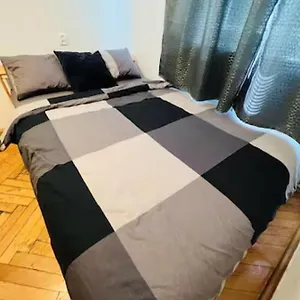 Homestay - Warm Close To City Center Warszawa