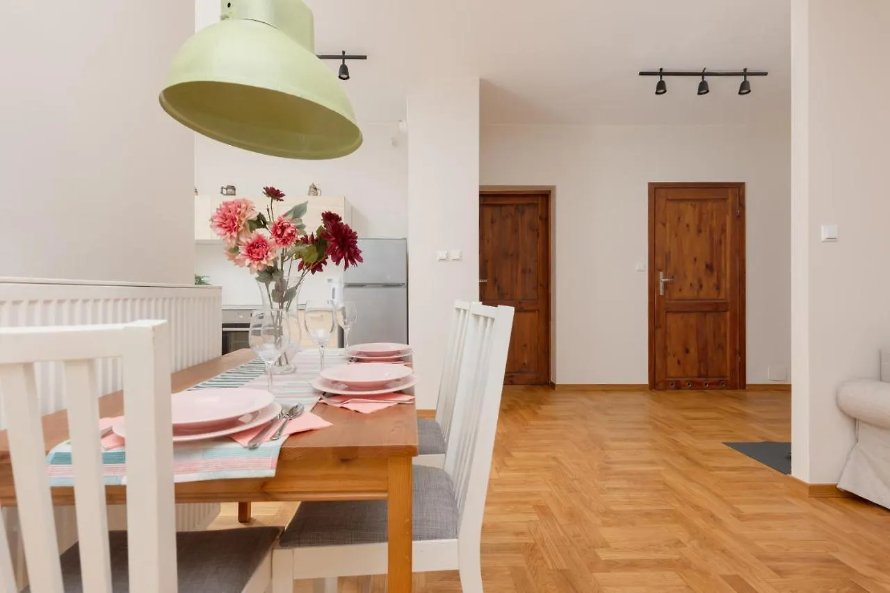Warsaw Bobrowiecka Apartment By Noclegi Renters